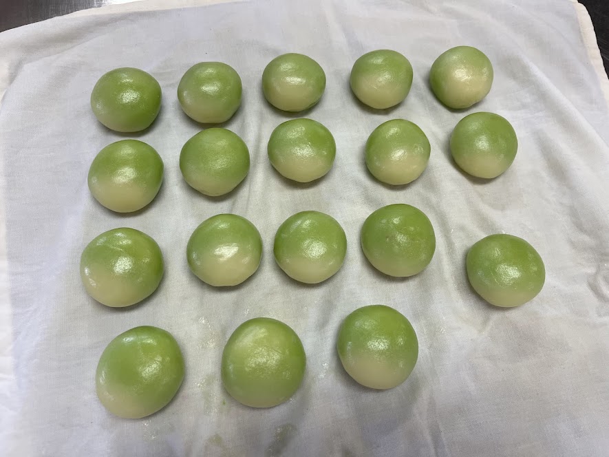包餡し終わった青梅たち