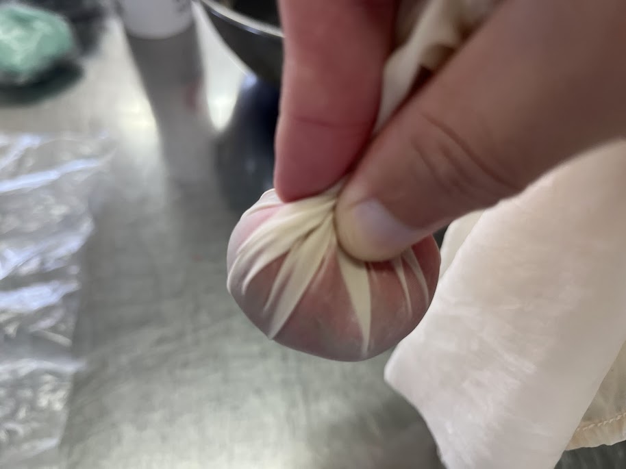 篝火を濡れ布巾で絞る