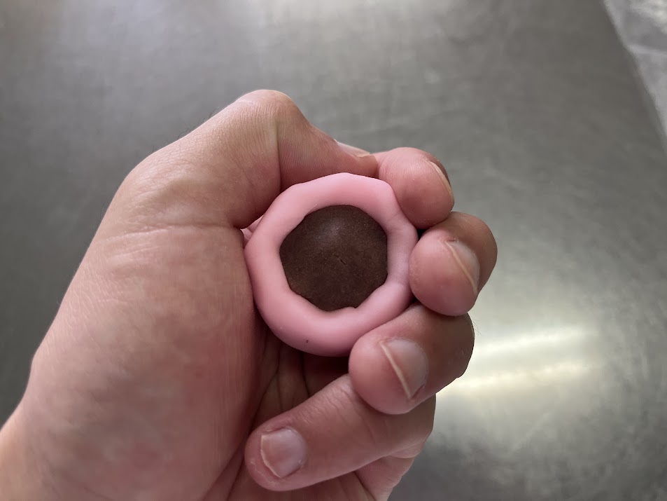 着せ綿を包餡中