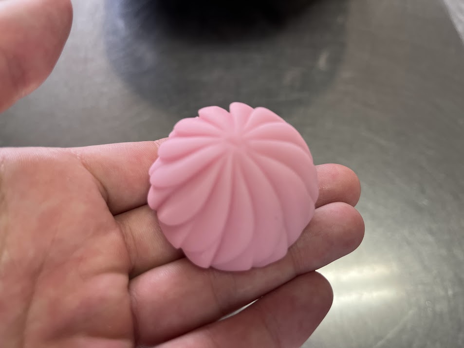 着せ綿をヘラ切り菊にする