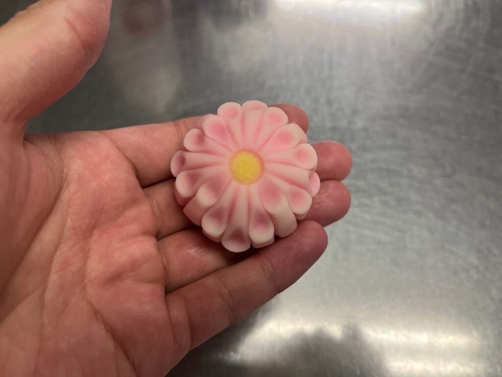 真ん中にしべを押した乱菊