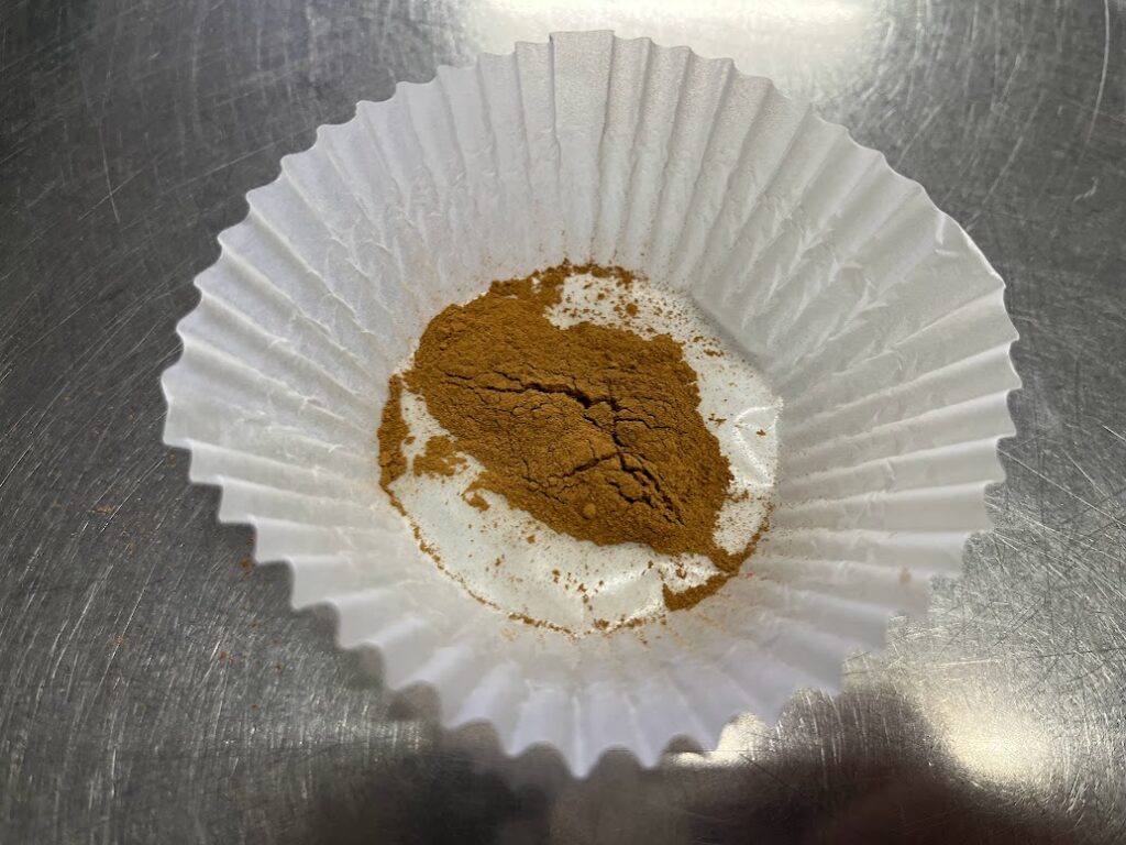 模様をつけるためのシナモン