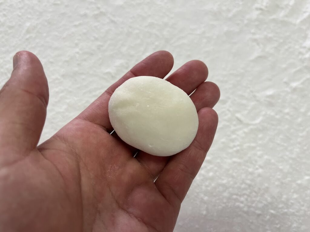 雪平を楕円型に成形