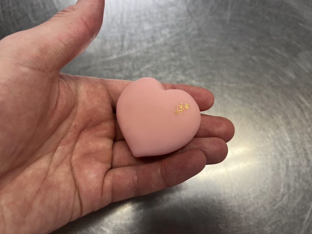 上生の気持ちに金粉を添える